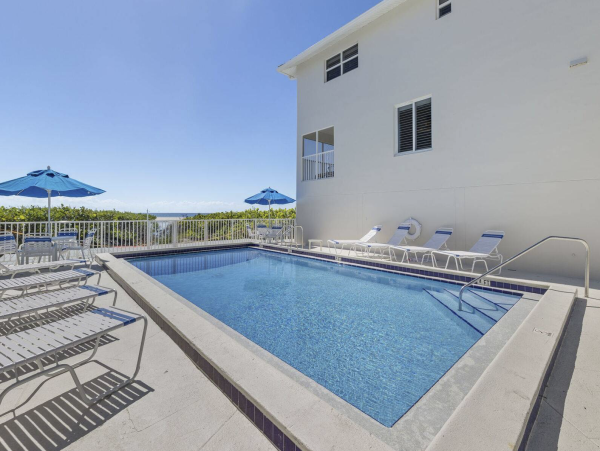 Sanibel Beachfront Vacation Condo with Three Bedrooms